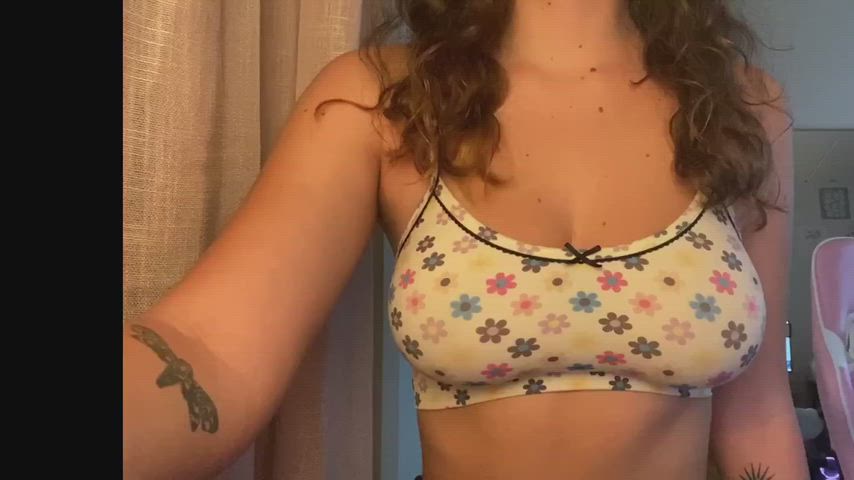 Do you like it when I tease you this way daddy? (19f)