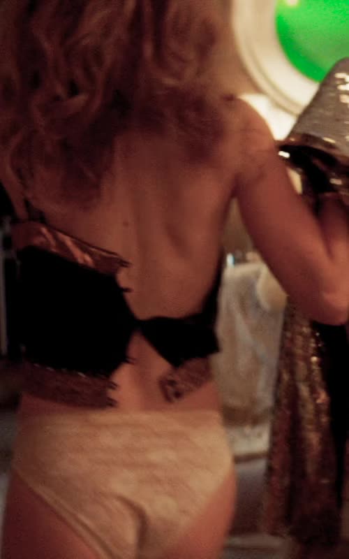 Erin moriarty in 