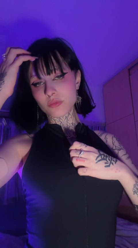 Reveal the softest, most beautiful tits…