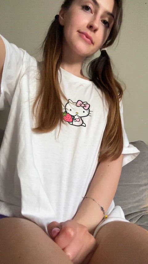 This cameltoe is too obvious in my gym shorts