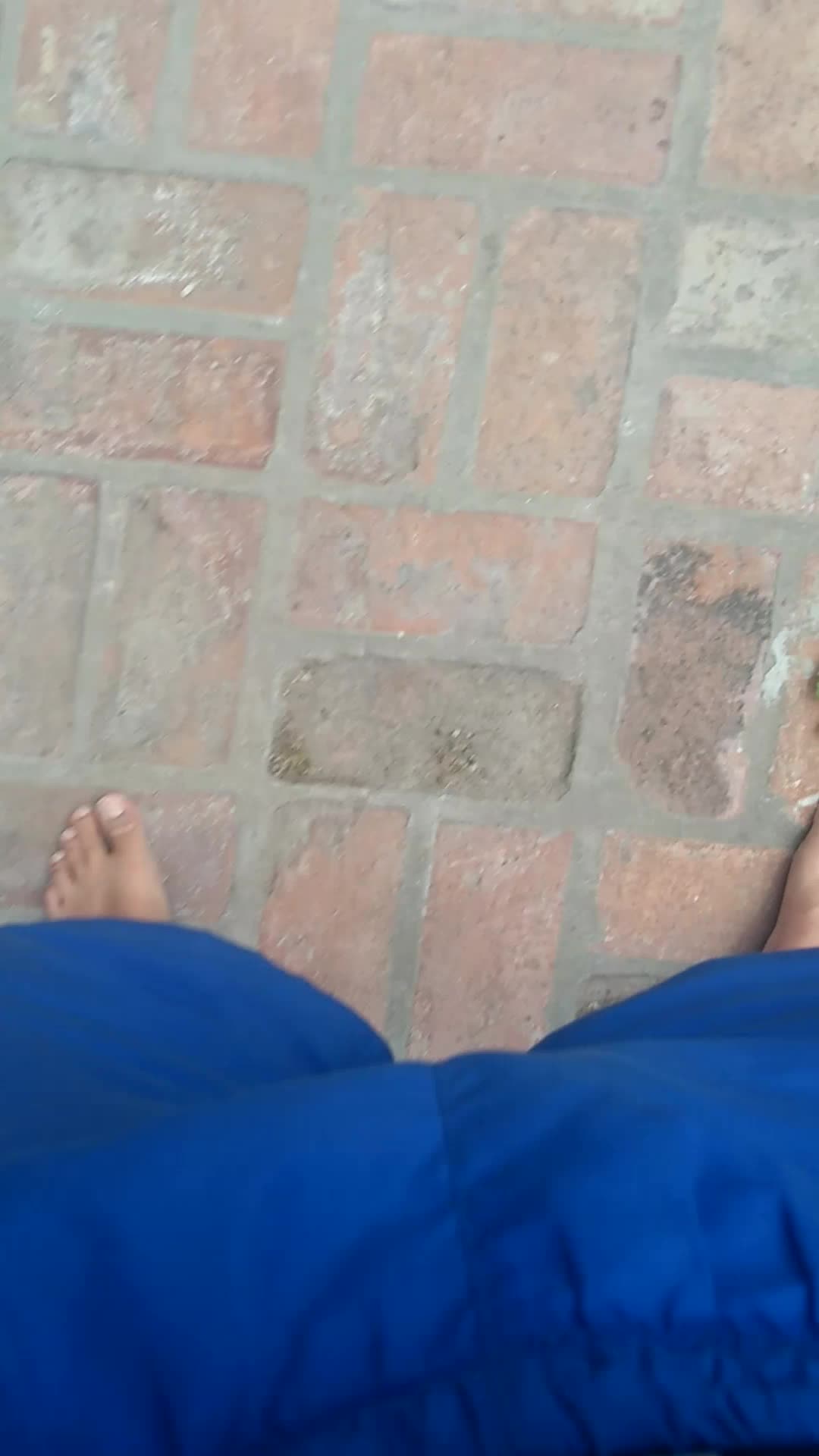 Cumming outside