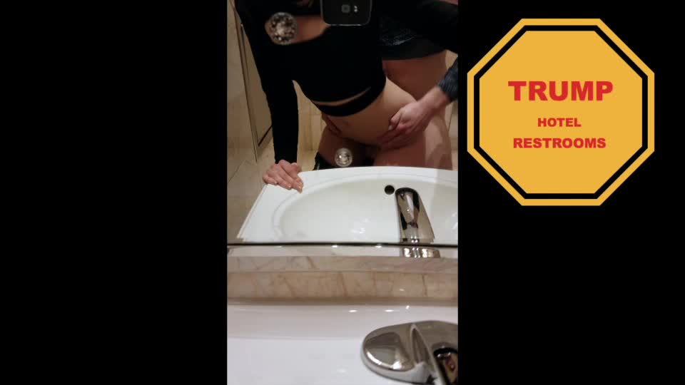Real couple fuck in public restrooms in Las Vegas