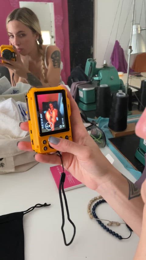 Picking some lucky 100 people for something exclusive! say HELLO if you’re brave