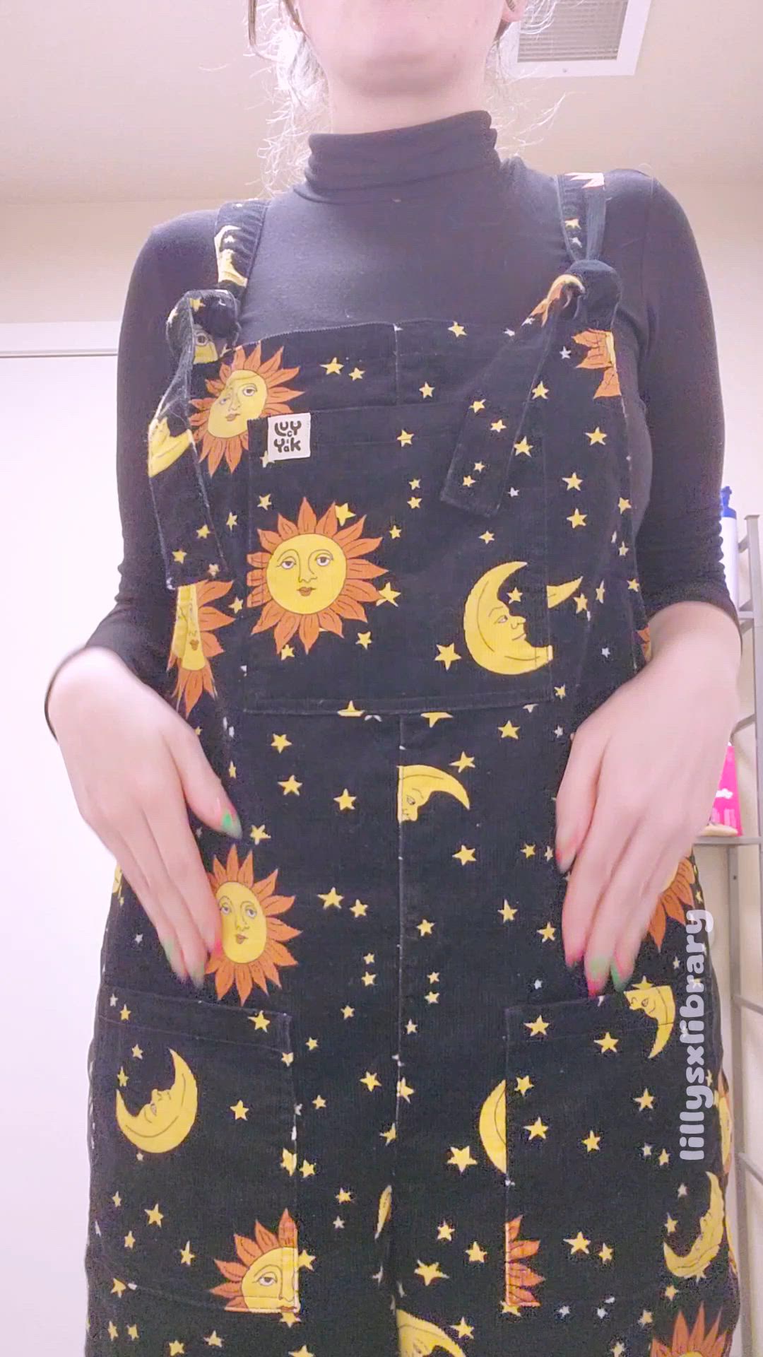 Surprise! This librarian doesn’t wear panties ;)