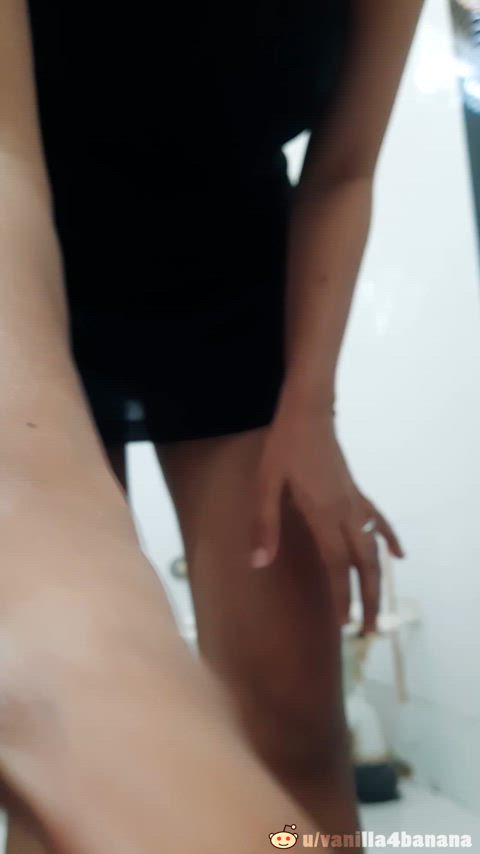 New lingerie by daddy, hostel washroom me try karri