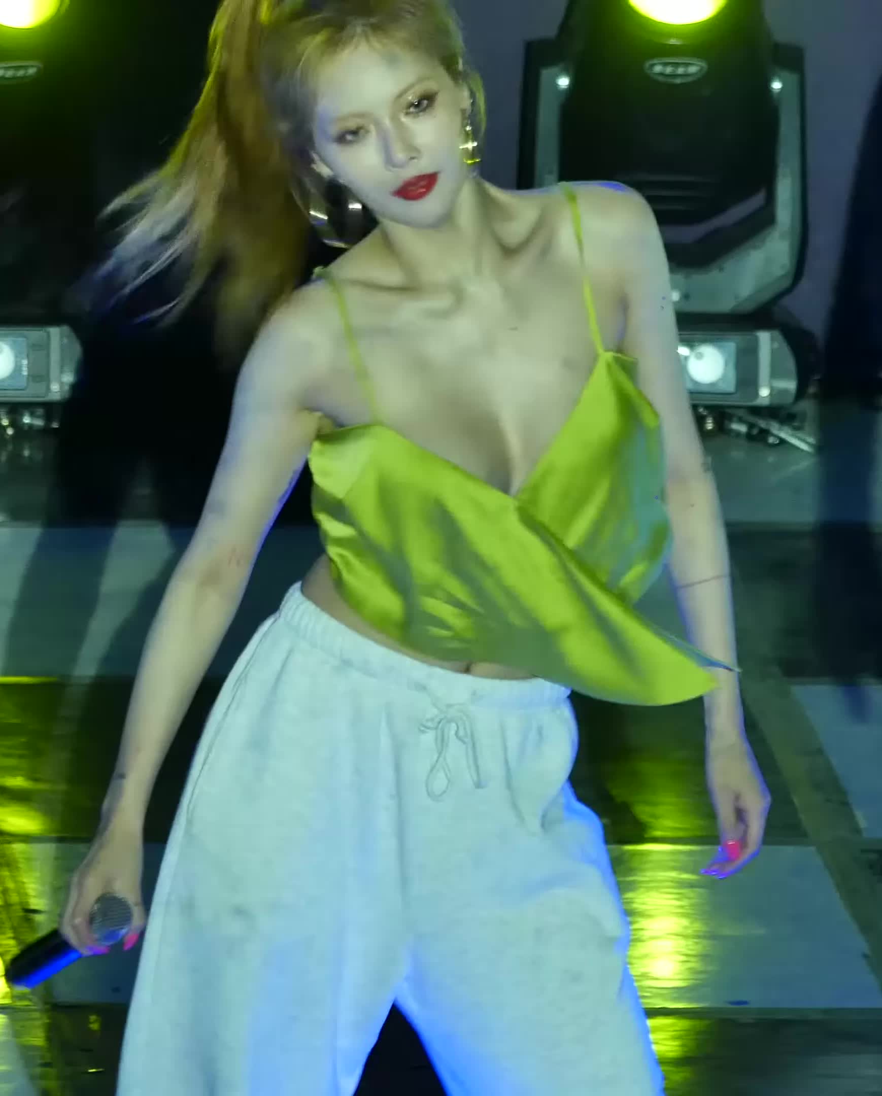 Hyuna teasing her tits