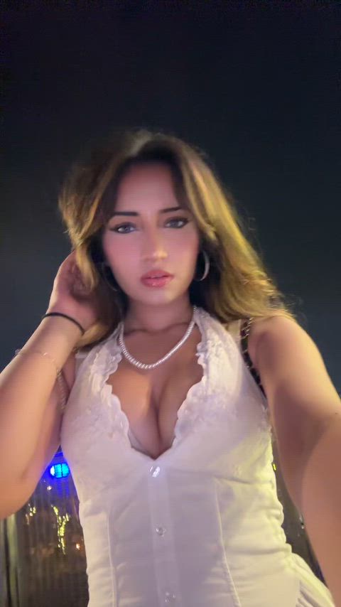 Ex Hijabi showing off