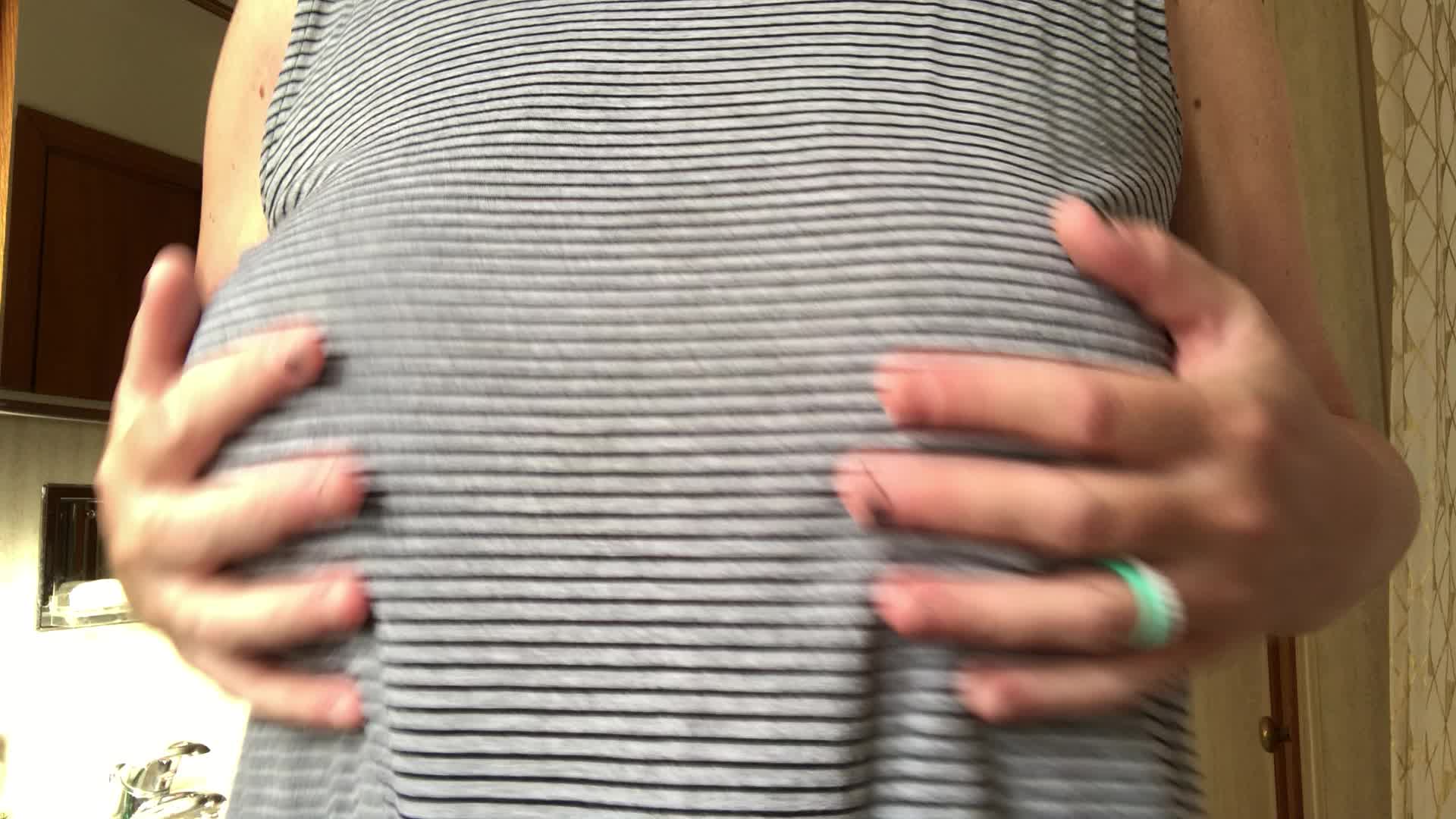 Titty drop AND oil! Filling some requests this week. 😘❤️🍒