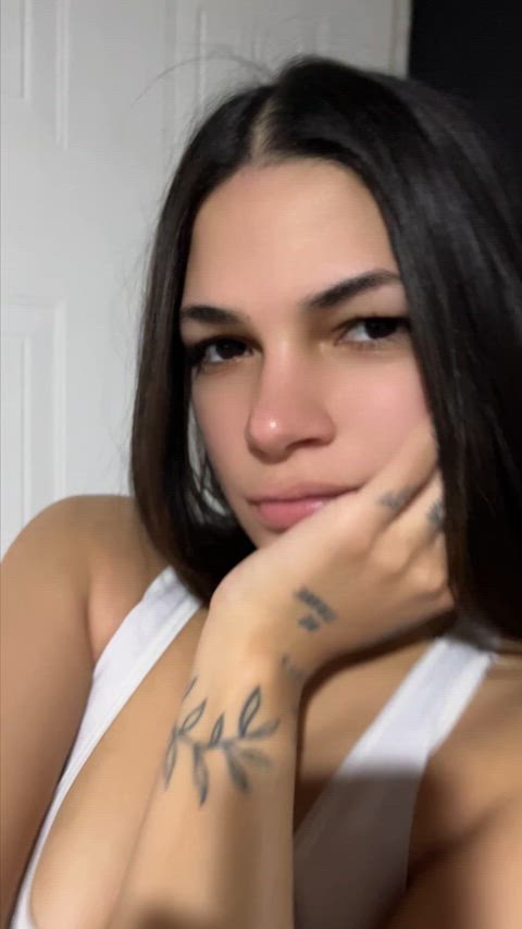 Natural latina teen post gym check