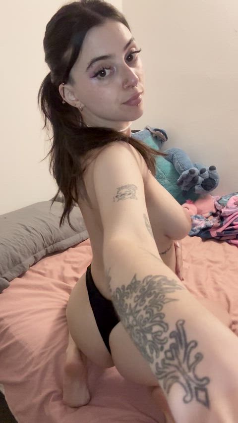 Can I bounce on your cock daddy? 🫣