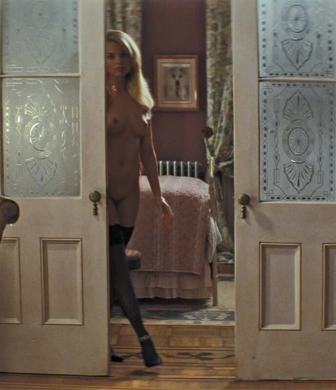 Margot Robbie naked in the Wolf of Wall Street is the best thing that happened in movies in years!