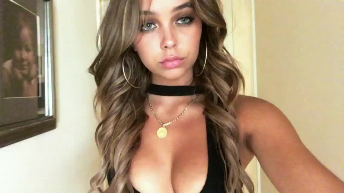 Sexy petite bounce