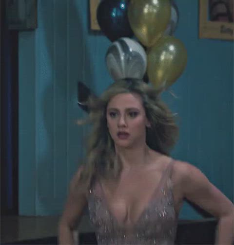 Lili reinhart