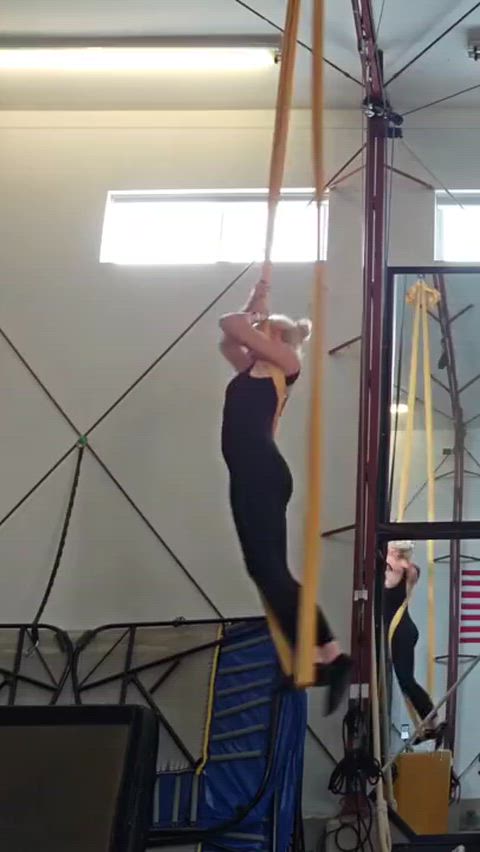 See Bailey on Twitch practicing her rope work - https://www.twitch.tv/bairay92