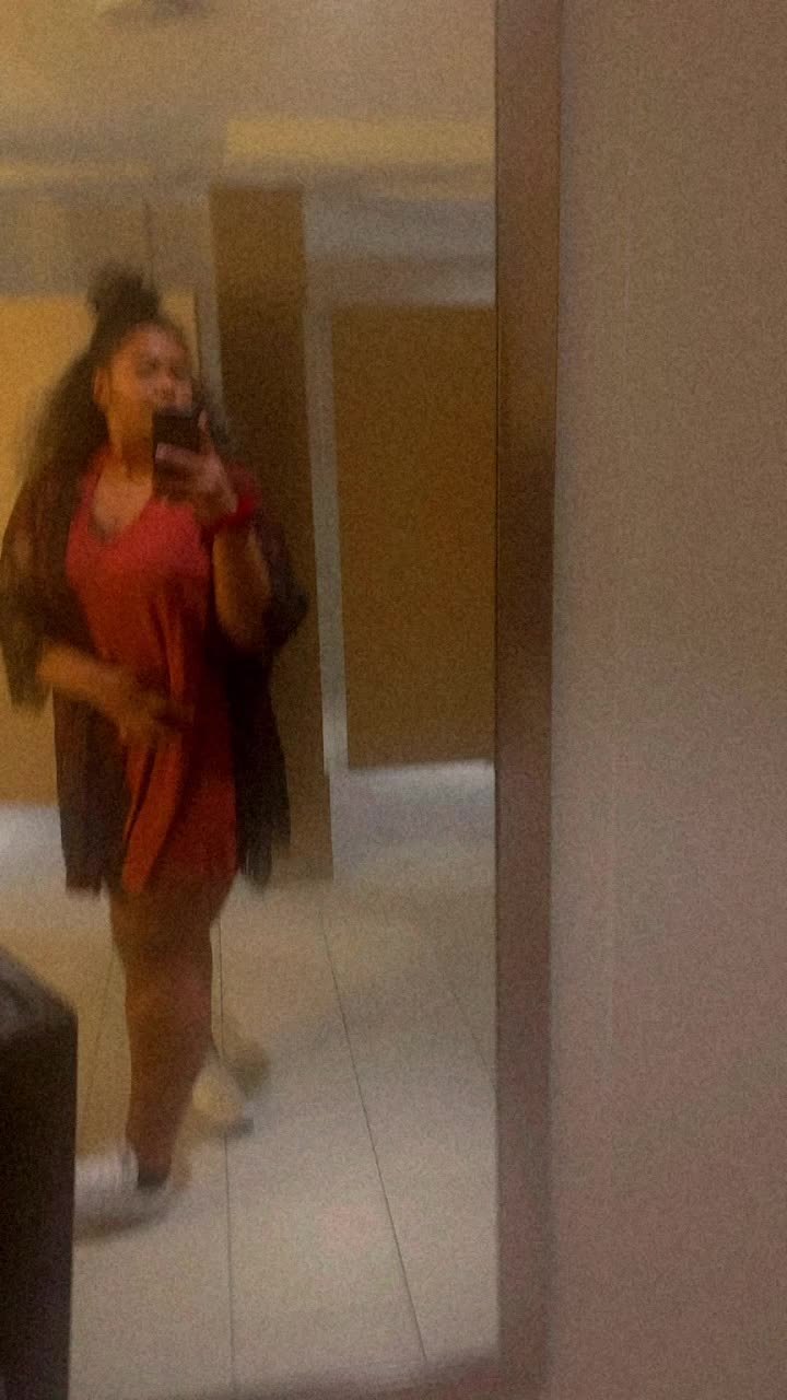 wwyd if i came in the bathroom + flashed you my ass
