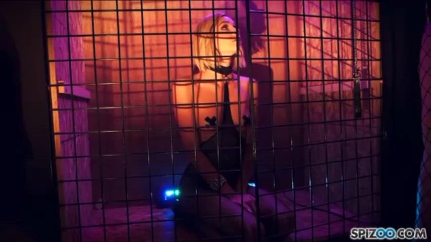 Spooky Halloween lesbian scene with Karma RX