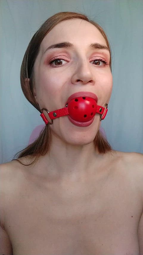 I need a gag to stretch my mouth
