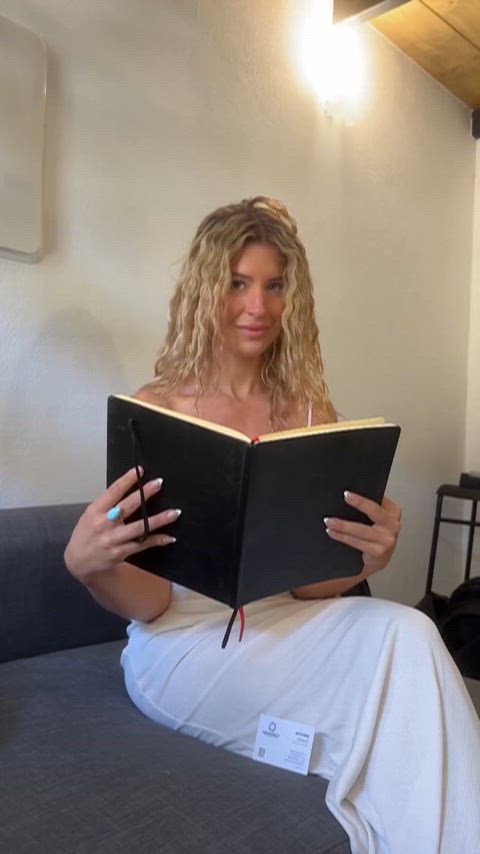 wanna be flashed while I read you