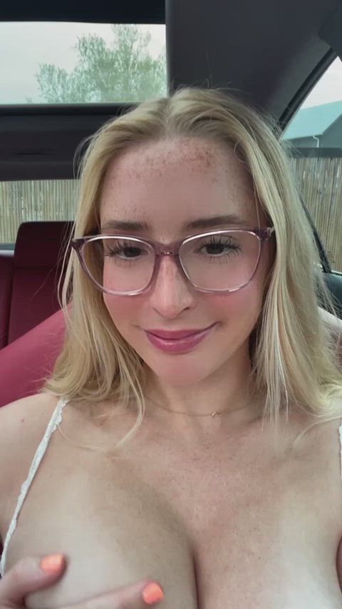 [GIF] Caught in public with my homegrowns out