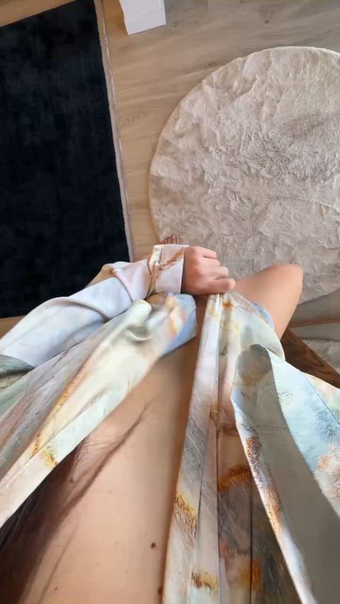 Do you prefer a shaved or hairy pussy?