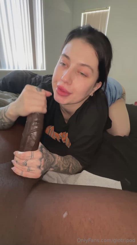 Video of "BIANCA THROAT FT GLOTRIPOD" Available in the BIANCA folder, which is updated every 2 weeks with new videos. IF YOU ARE INTERESTED IN PURCHASING, WRITE TO ME!!!😈😈