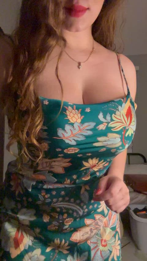 Amateur Babe Big Tits Homemade Huge Tits Natural Tits OnlyFans Pawg Thick Tits Porn GIF by lamsinka89