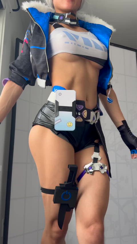 Silver Wolf cosplay (PeachyAznGirly)