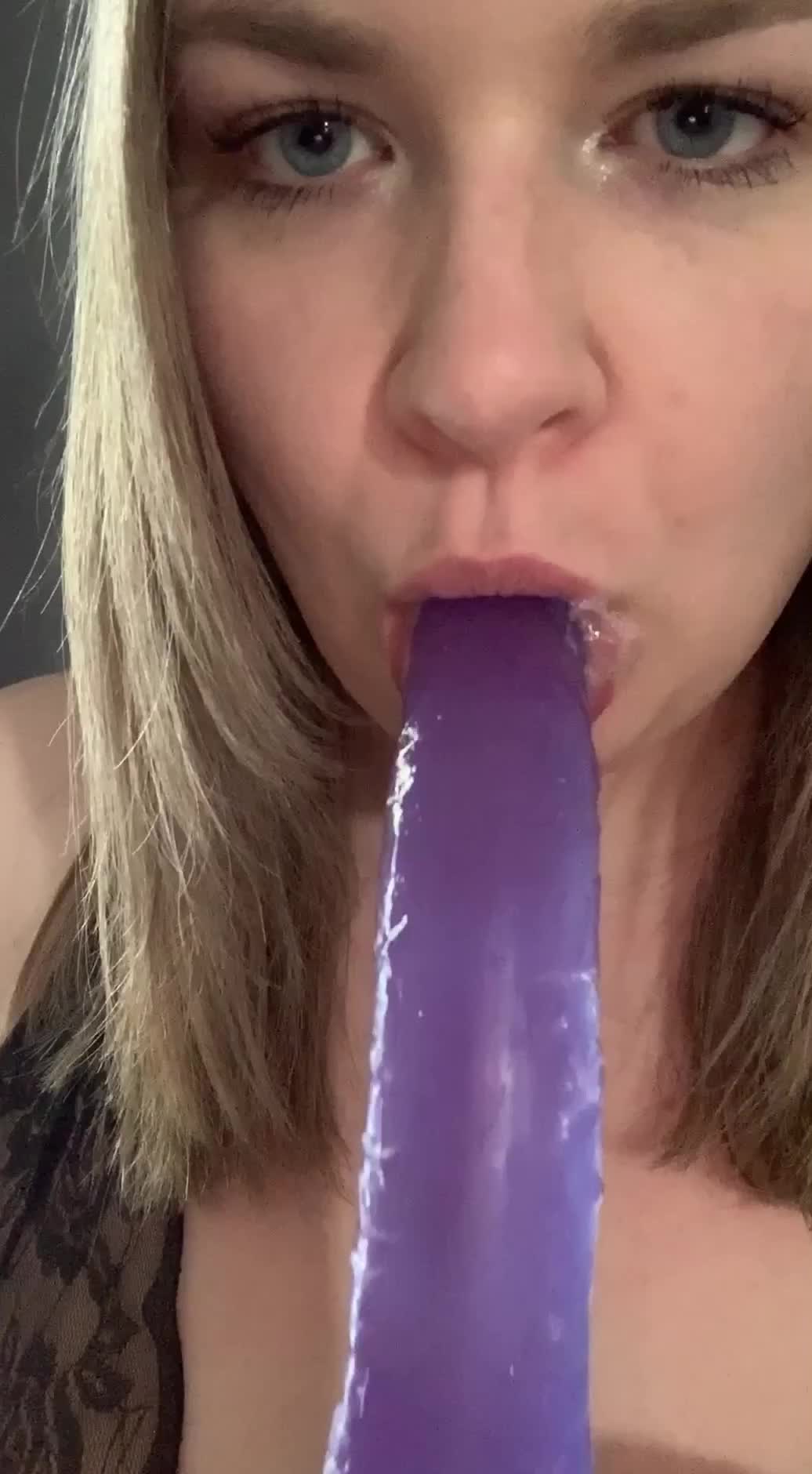 does anyone know a better method to gag mysel?