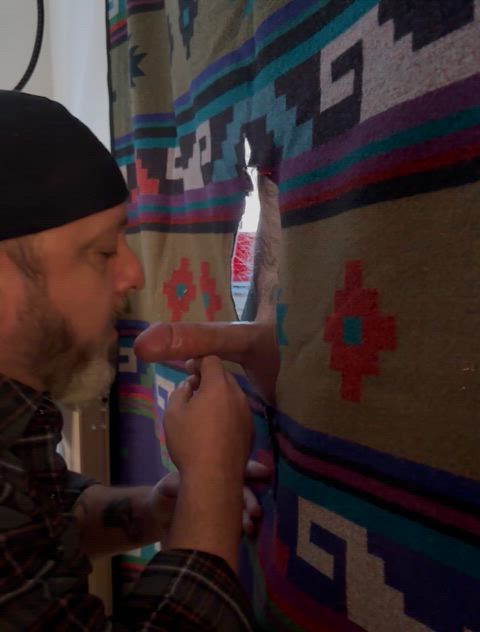 (48) Semi-regular on the DL (started out fuckin my dolls, now he wants my Pussymouth). Loves my Pussymouth and shoots hefty loads. 40/6’/165/7”