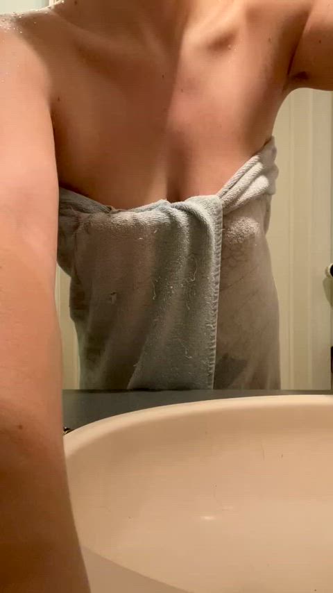 [F] I’m back home! That means more time to get naughty 🤗