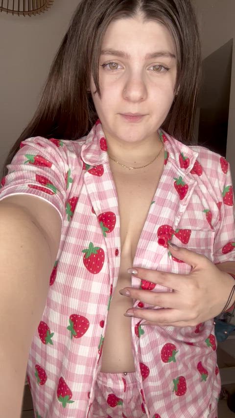 Be honest, did I give you a boner?