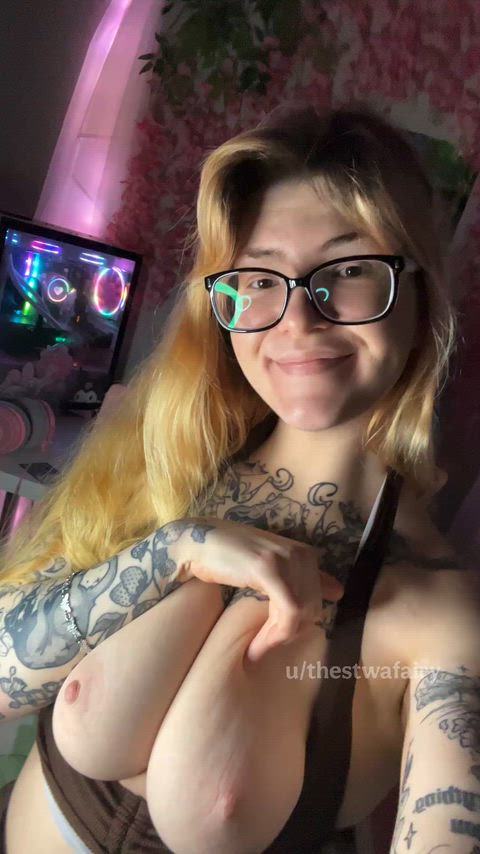 nothing better than ghosties, glasses, & tats