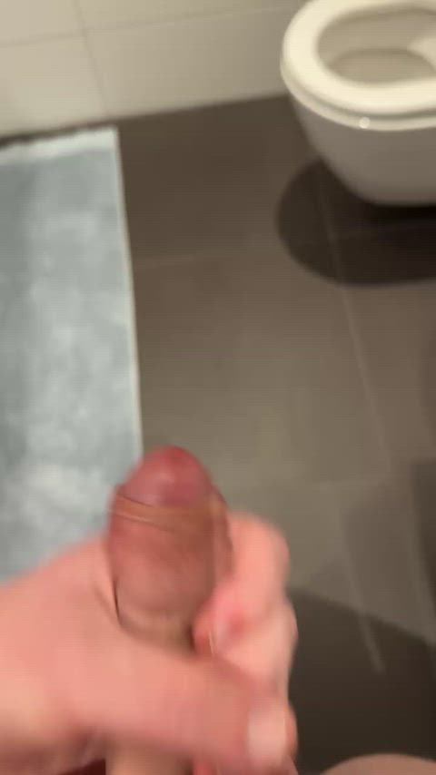 Freshly [19] Virgin, secretly stroking in the bathroom. wish i had someone here who could take my virginity and empty my balls