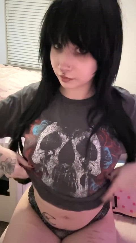 HungryLiveGossamerwingedbutterfly thumbnail