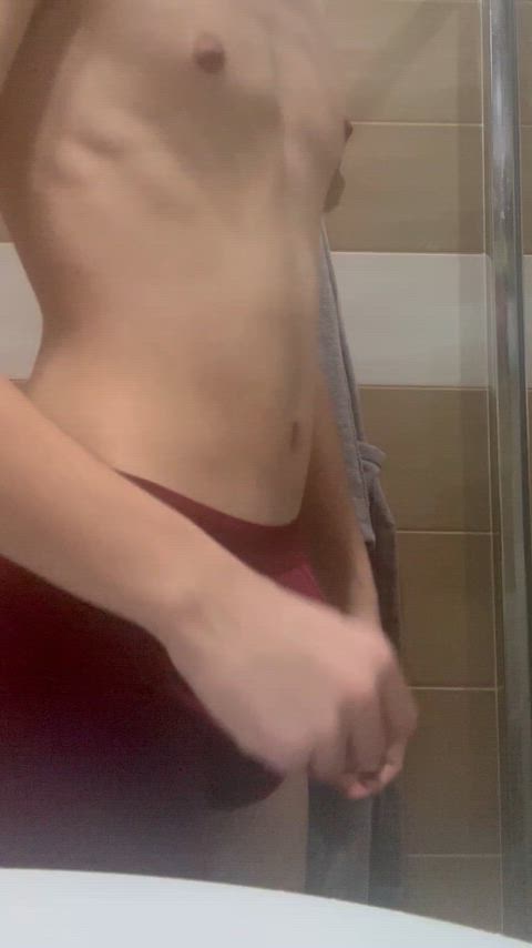 Am I getting close to a twunk?