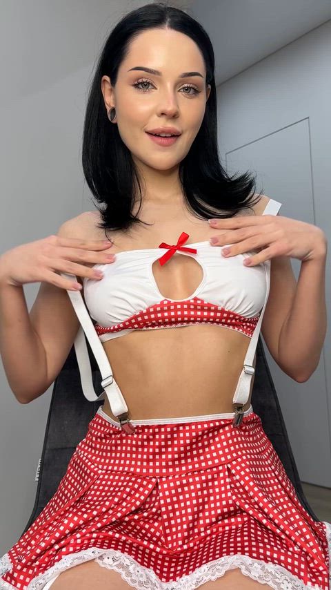 The best way to unwind after a long day is to let them out [reveal]