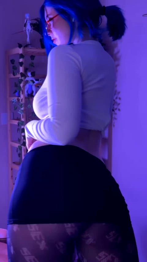 Pantyhose made to be noticed