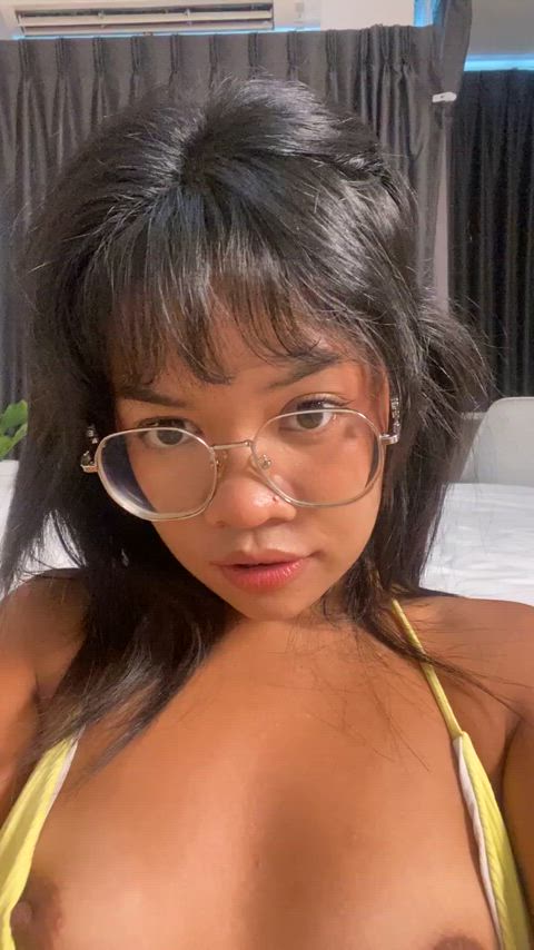 How many rounds are you going with my 4'11 Thai body