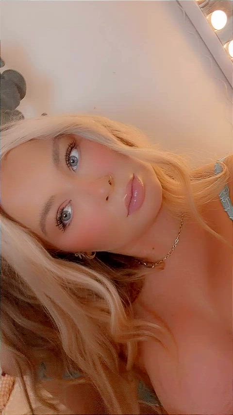 IdealAnnualQueenalexandrasbirdwingbutterfly thumbnail