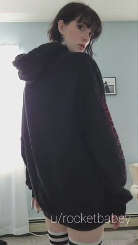 Big titty goth gf (OC)