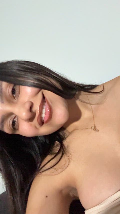 Is my smile or my titties, rate me F18