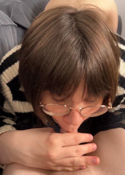 my partner is so cute when she’s deepthroating my girlcock, hehe!🤭