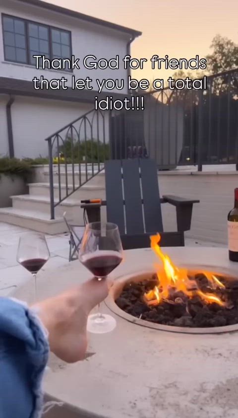 Arielle Vandenberg & Kaitlyn Bristowe show off interesting way to drink using wine glass and bare feet in comical clip