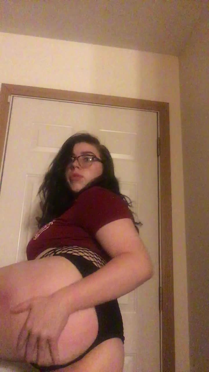 Fuck me like this, right here