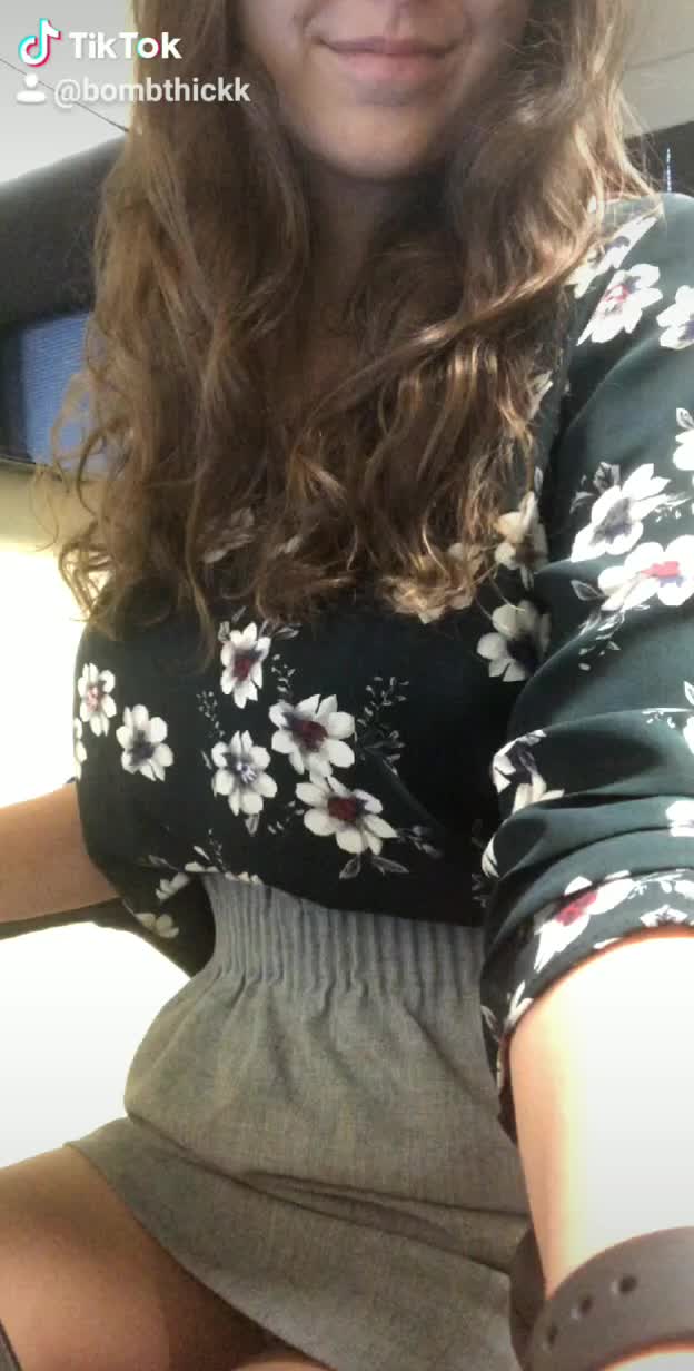 I need you to get under the desk and suck my lips, Littlebitdramatic drop