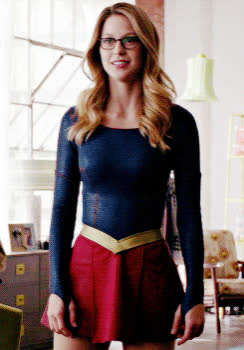 Kara Danvers or Supergirl ? I can't tell