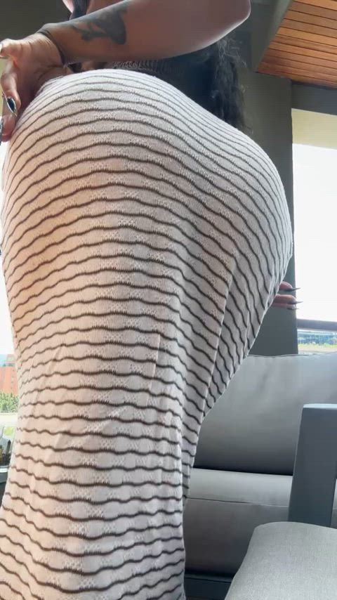 showing myself makes me feel like a huge slut