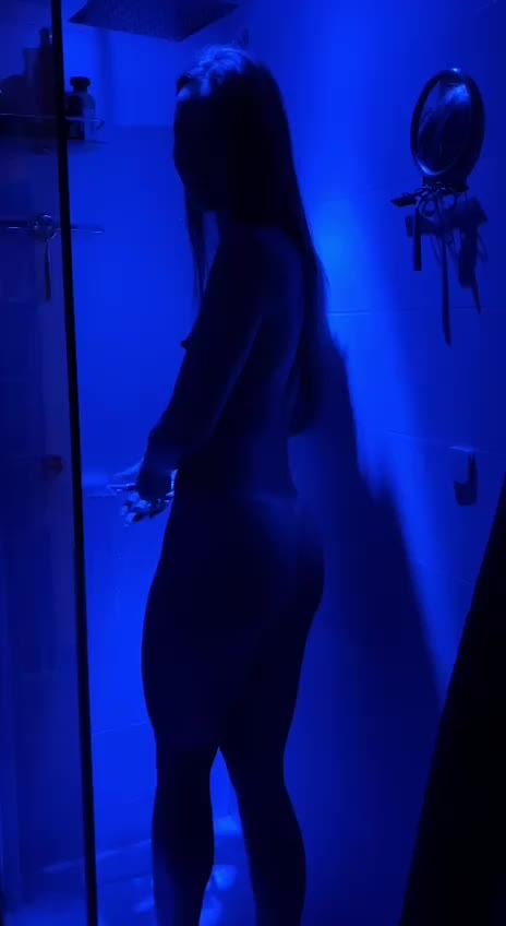 Neon light sex😜