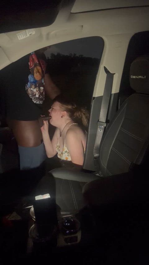 Milf Uber driver wanted more than just the tip