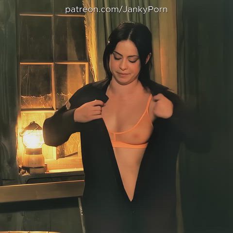 'Rosa Salazar' in "Play Dirty" (2025)